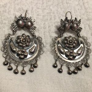 Lovely earrings 🐥🌸